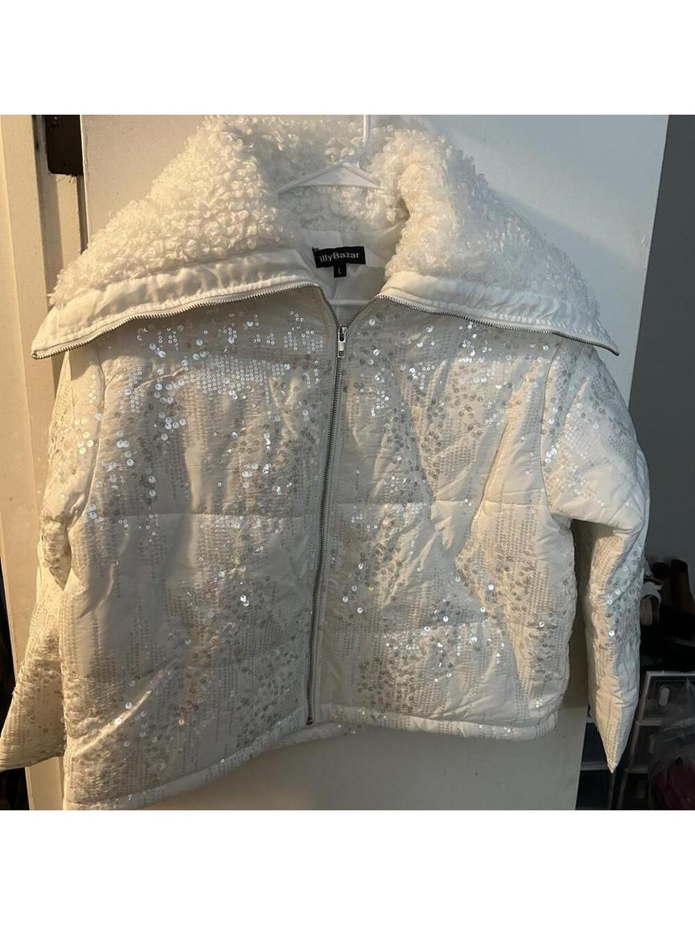 Brand new Eilly Bazar cropped white sequin puffer jacket faux fur collar, size L